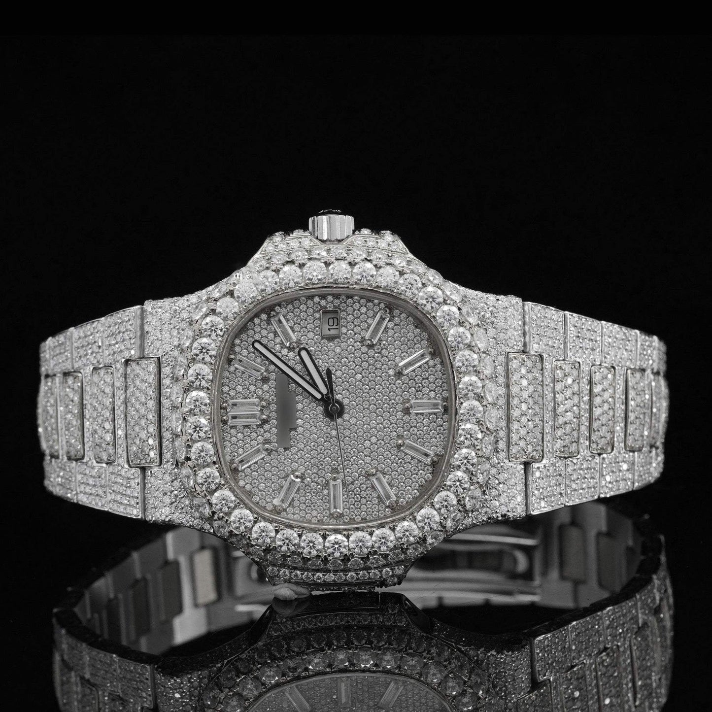 Classic Iced Out Automatic Watch โ Luxury VVS Moissanite Bust down Bling Watch with Sapphire Crystal Glass for Men
