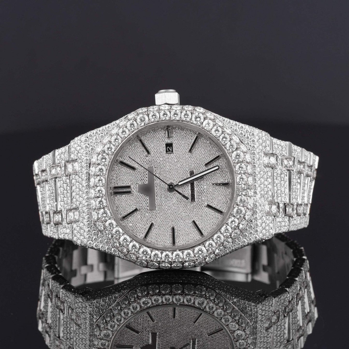 Elegant Iced-Out Moissanite Watch for Men โ Sapphire Crystal Glass, Luxury Bling Timepiece with Ultimate Shine & Style