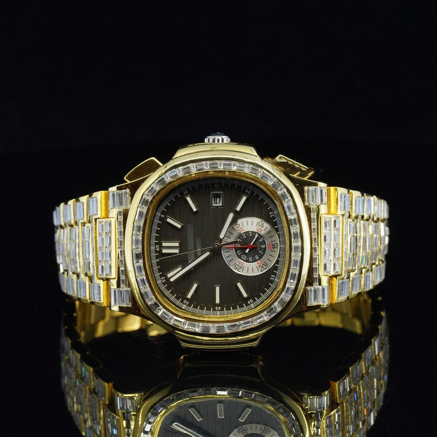 Exceptional Iced-Out Moissanite Watch โ Automatic Chronograph, Waterproof Luxury Timepiece for Men