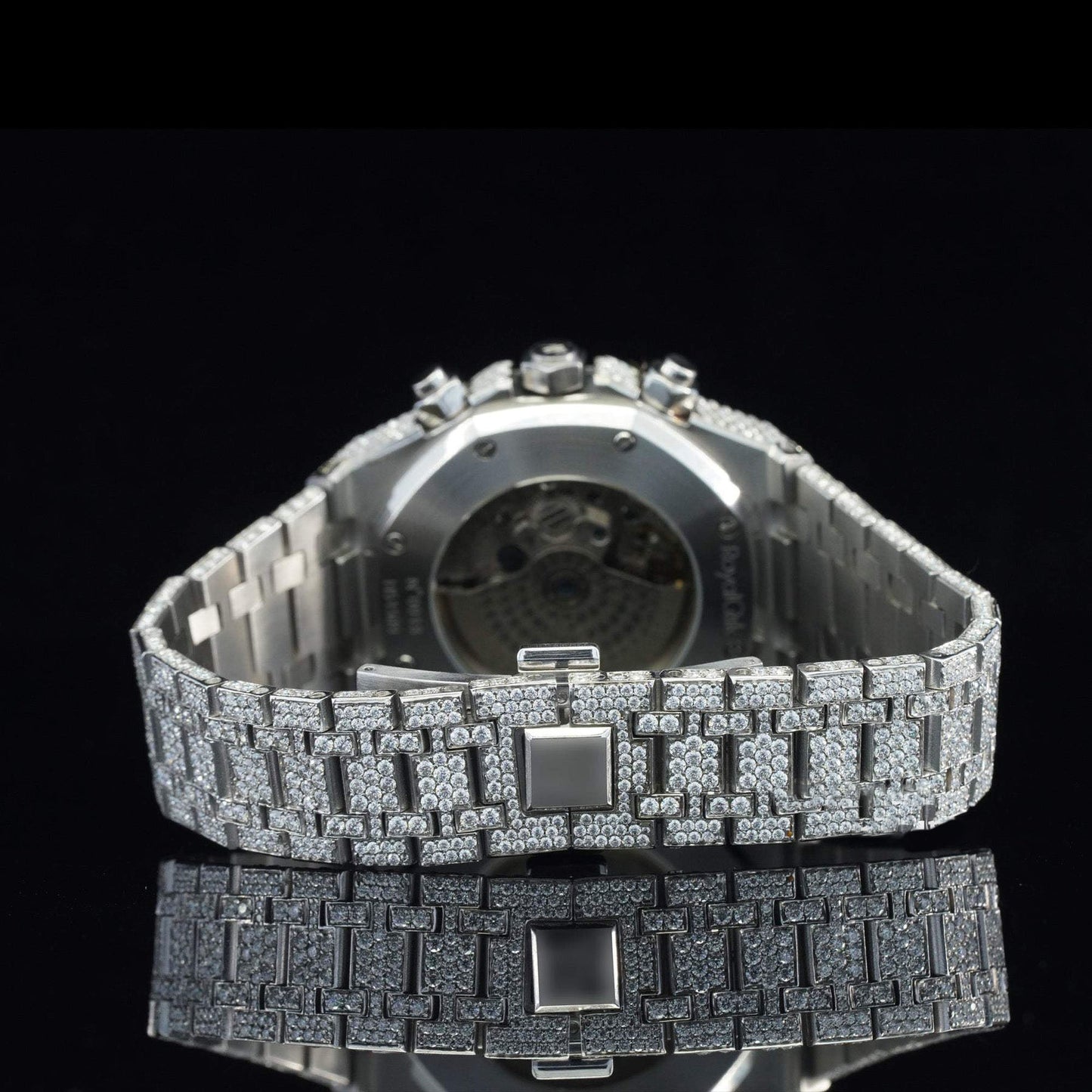 Iced-Out Automatic Moissanite Diamond Wristwatch for Men โ Luxury Bling Timepiece with Ultimate Shine & Style