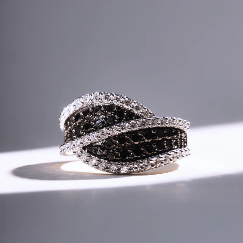 925 Sterling Silver Crossover Ring for Women – Simulated Black & White Moissanite Cubic Zirconia Engagement Band