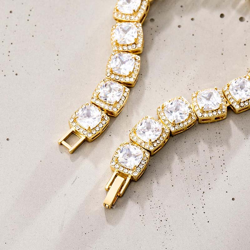 10mm Moissanite Clustered Tennis Bracelet in Gold – VVS Diamond-Look Iced Out Luxury Jewelry for Men & Women
