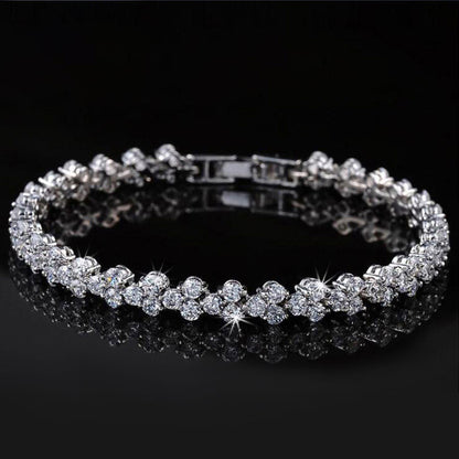 5MM"Moissanite Round Cut Heart Tennis Bracelet in White Gold – Iced Out VVS Diamond-Look Luxury Jewelry for Women"