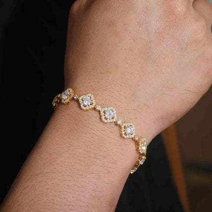 10mm Moissanite Halo Four-Leaf Clover Tennis Bracelet – VVS Diamond-Look Lucky Charm Jewelry in 925 Silver, Yellow, Rose & White Gold Finishes