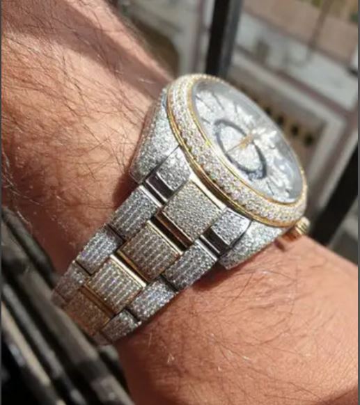 MW  Lavish Round Dial  Iced Out VVS Moissanite Stainless Steel  Diamond Hip Hop Bust Down Watch  Studded Watch Automatic Movement Watch Fully Iced out Watch MW_R1025