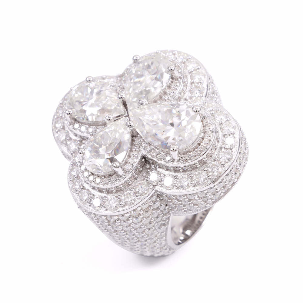 "Moissanite Four Leaf Clover Ring – VVS D-Color Iced Out 925 Sterling Silver Lucky Statement Jewelry"