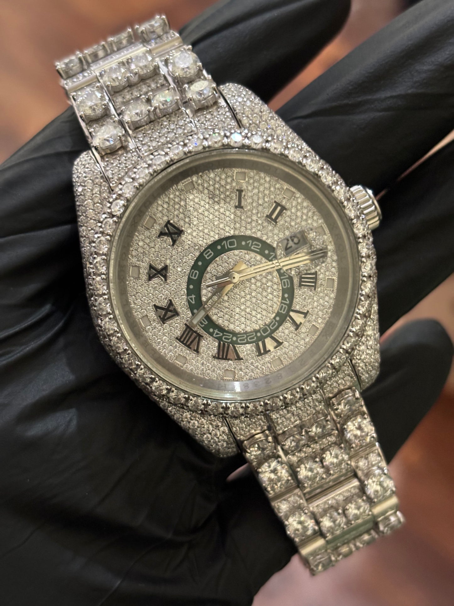 MW  Lavish Roman Dial  Iced Out VVS Moissanite Stainless Steel  Diamond Hip Hop Bust Down Watch  Studded Watch Automatic Movement Watch Fully Iced out Watch MW_R1003