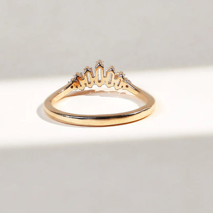Empress Crown No.2 – Vintage Art Deco Moissanite or Diamond Contour Band in 14K Gold | Stacking Nesting Wedding Band for Her