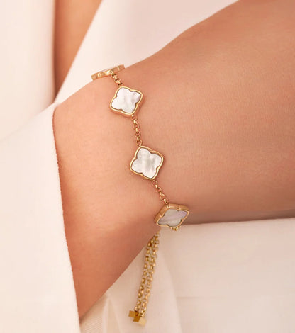 5mm Moissanite Multi-Pearl Clover Bracelet in Gold – VVS Diamond-Look Elegant Charm Jewelry for Women in Yellow, Rose & White Gold