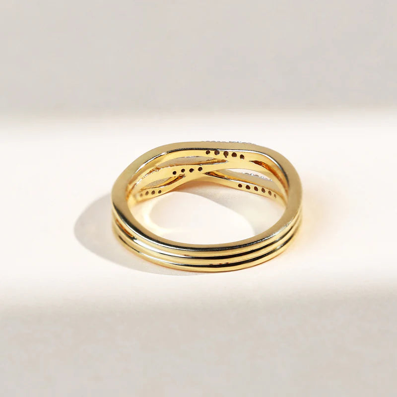 Yellow Gold Criss Cross Moissanite Ring – Handmade Round Cut Ring in 925 Sterling Silver – Unique Birthday or Valentine’s Gift for Her