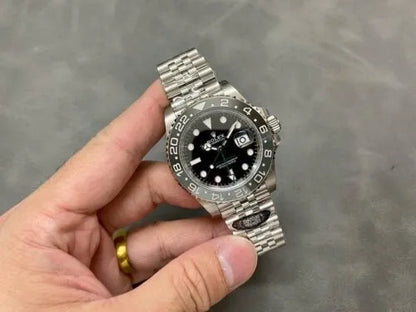 "Ro GMT-Master II 40mm Black Dial Black Bezel Jubilee Bruce Wayne – Swiss ETA Automatic 1:1 Super Clone Replica"