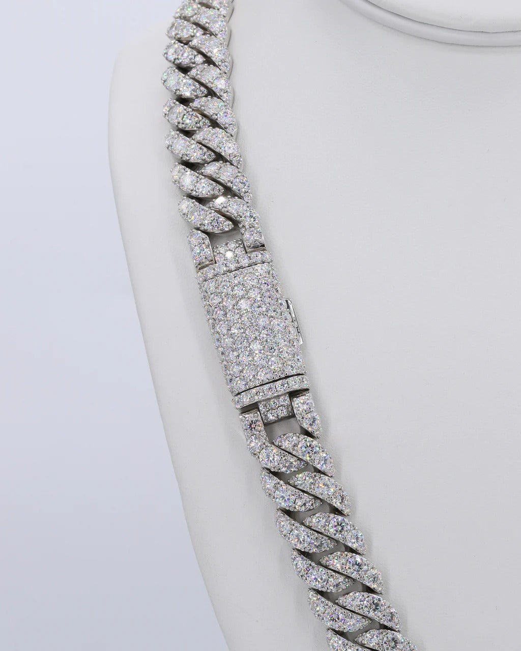 16MM Big Pointer Row VVS Moissanite Cuban Chain 22 Inch