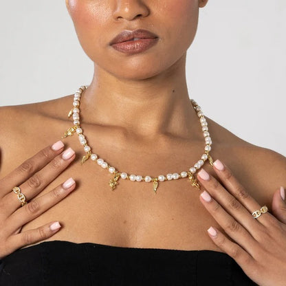 Wings &amp; Roses Beaded Pearl Necklace - Gold