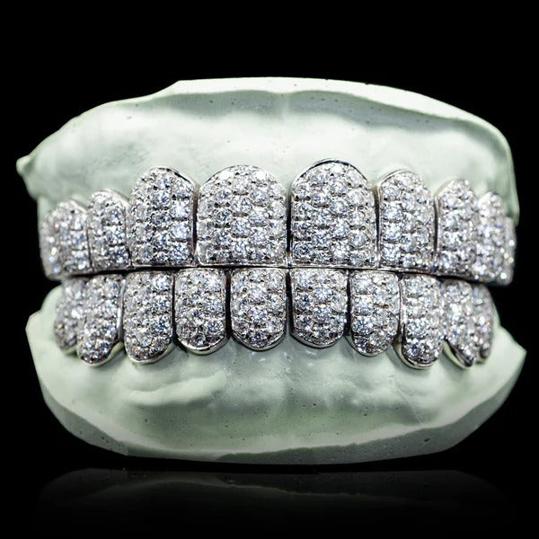 Iced Straight Tips VVS Moissanite (Zig Zag Setting)