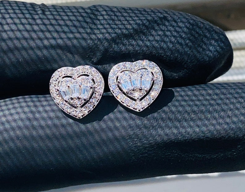 MW Lavish Shinny VVS Moissanite 925 Sterling Silver Heart Shape Earring Hip Hop Bust Down MW_SE1009