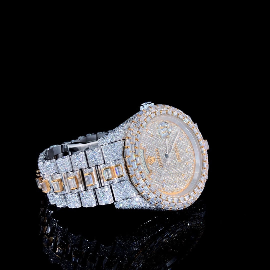 MW  Premium Stylish Automatic Round Dial  Iced Out VVS Moissanite Stainless Steel  Diamond Hip Hop Bust Down Watch  Studded Watch Automatic Movement Watch Fully Iced out Watch MW_R1009