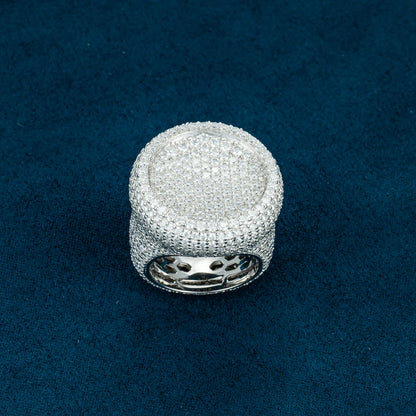 "Moissanite Circle-Shaped Signet Ring – Iced Out VVS D-Color 925 Sterling Silver Round Statement Ring for Men"